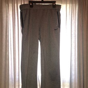 Grey Nike Woman’s Sweatpants
